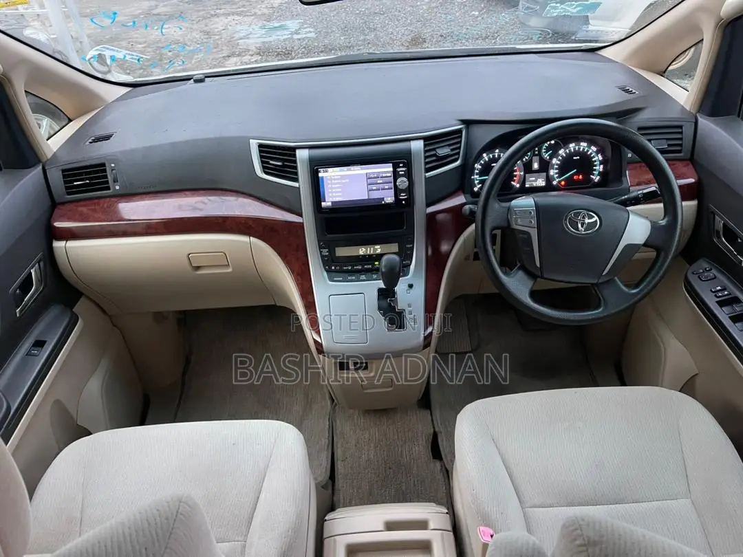 Toyota Vellfire 2009 White