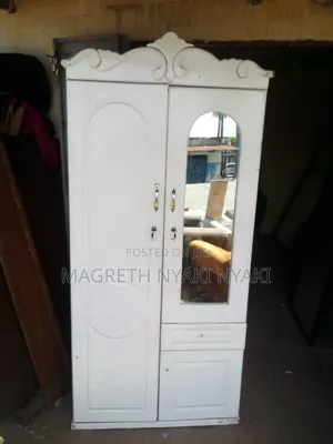 Kabati La Nguo Limetumika