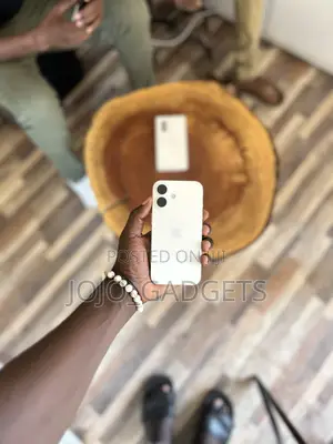 Apple iPhone 16 128 GB Yellow