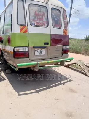 Toyota Coaster 2004 Red