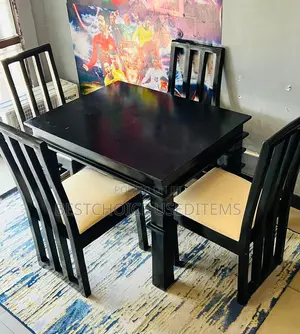 Dining Table Mbao Ngumu Viti Vinne