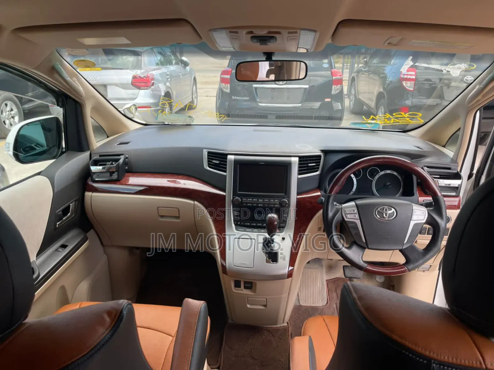 Toyota Alphard 2010 White
