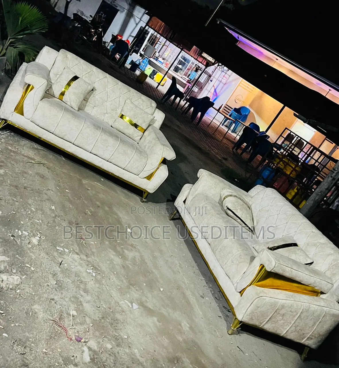 Sofa Set Fiber Na Spring Used Rangi Nzurii Mnoo Tuwahi