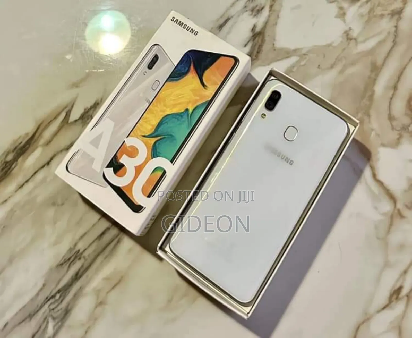 New Samsung Galaxy A30 64 GB White