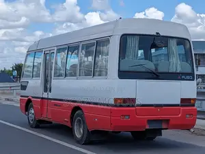 Mitsubishi Fuso Rosa 1998