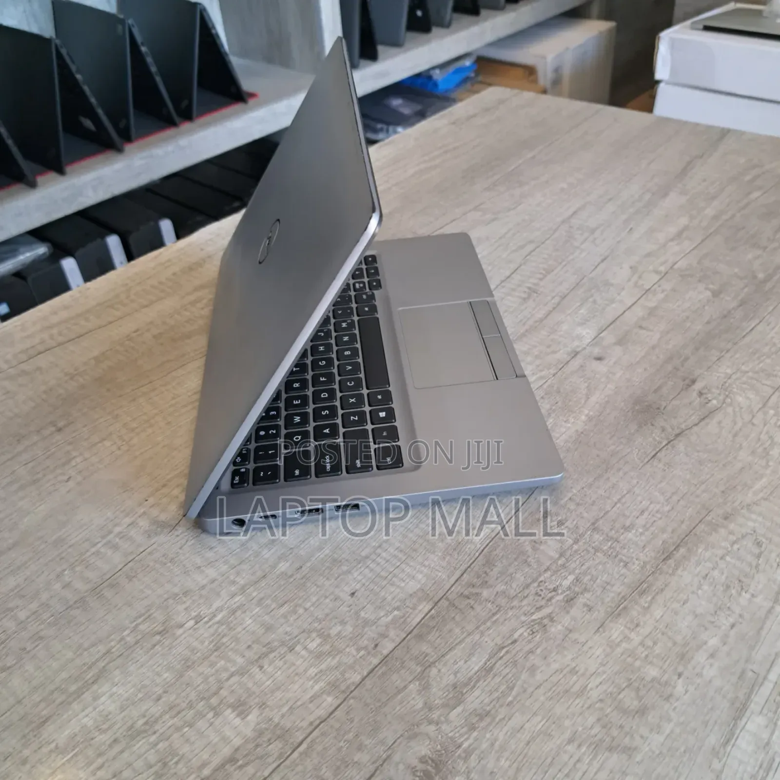 Laptop Dell Latitude 5310 8GB Intel Core I5 SSD 500GB