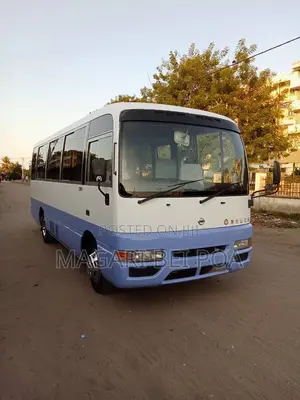 Nissan Civilian 2002 White