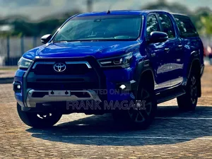 Toyota Hilux 2021 Blue