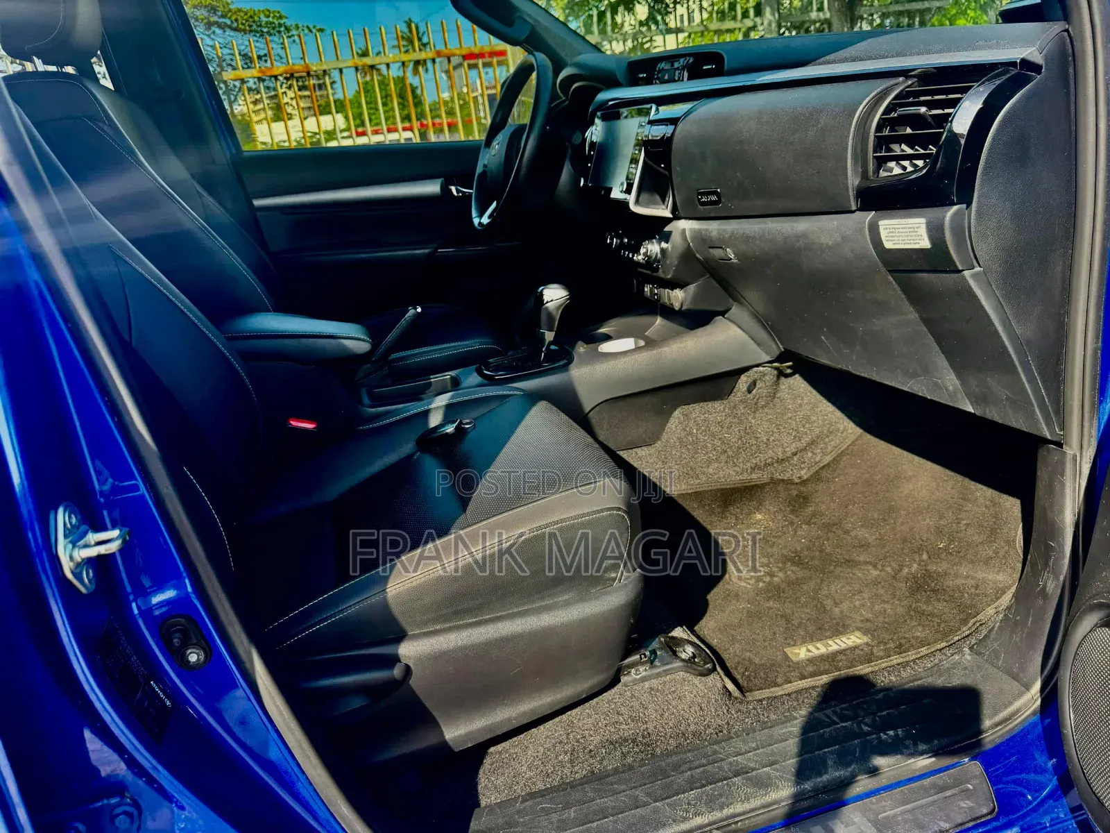 Toyota Hilux 2021 Blue