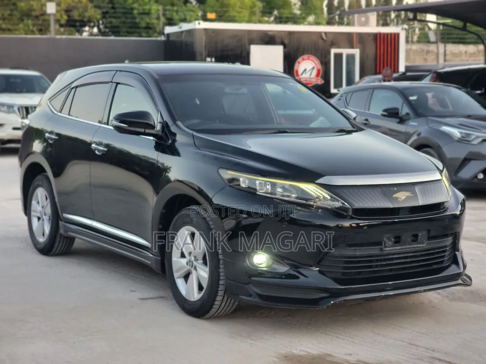 Toyota Harrier 2.0 4WD 2014 Black