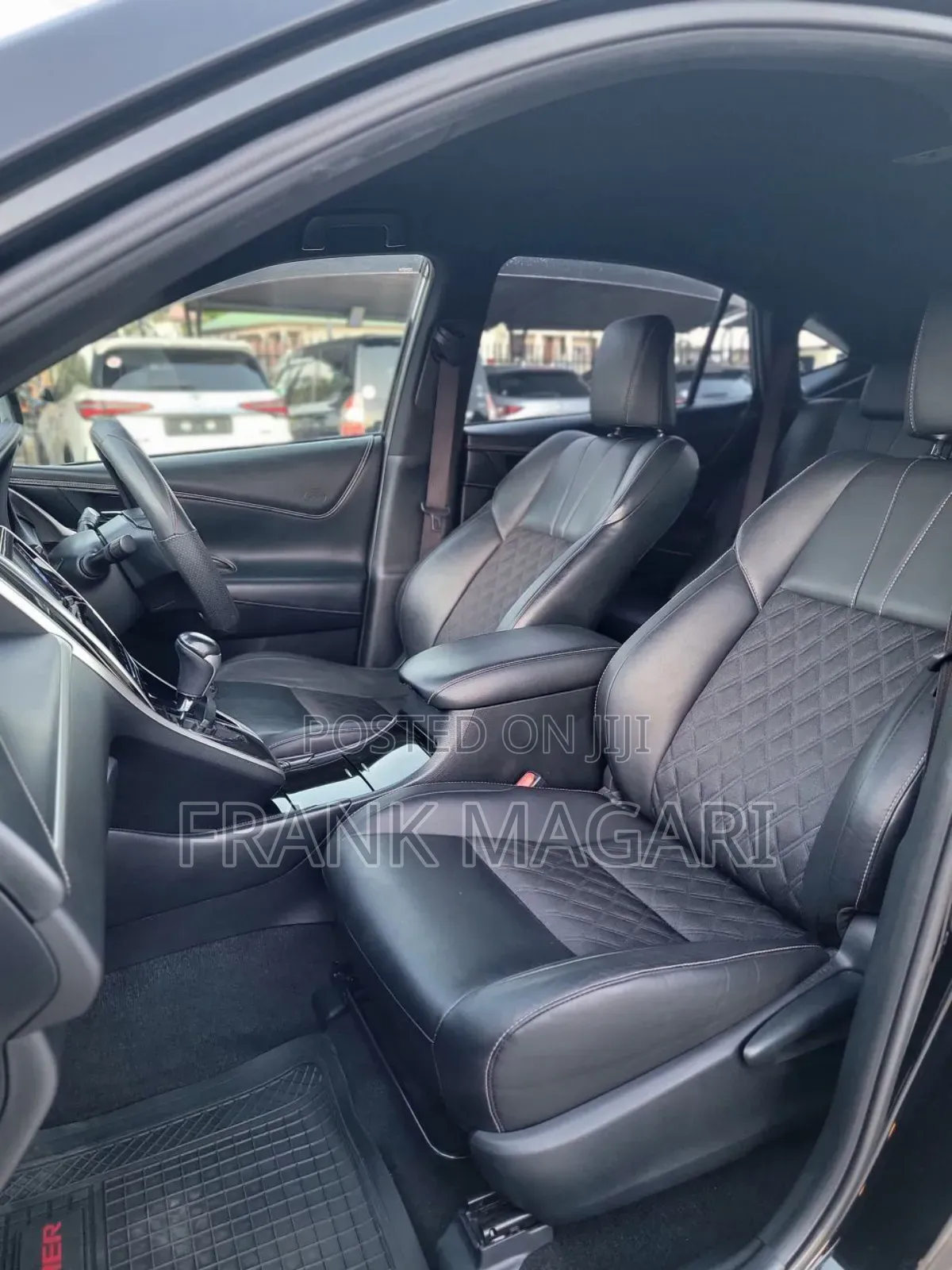 Toyota Harrier 2.0 4WD 2014 Black