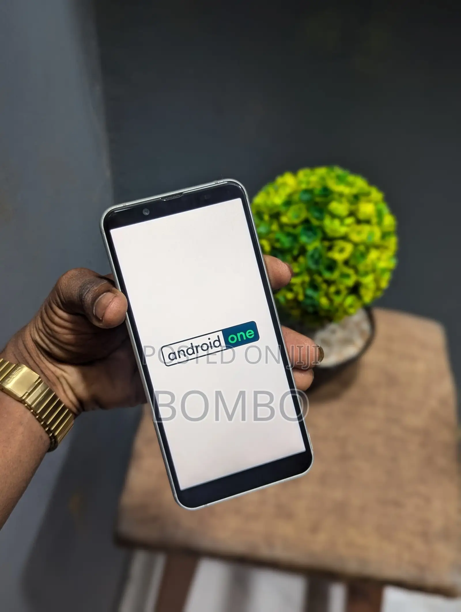 Sharp Aquos Sense 32 GB Silver