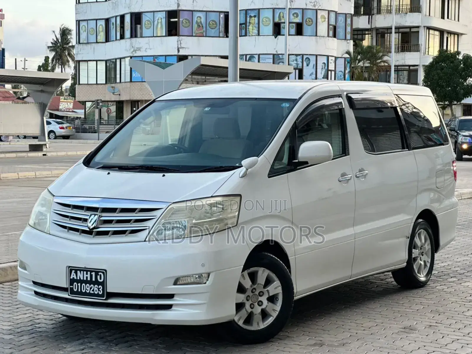 Toyota Alphard 2005 Pearl