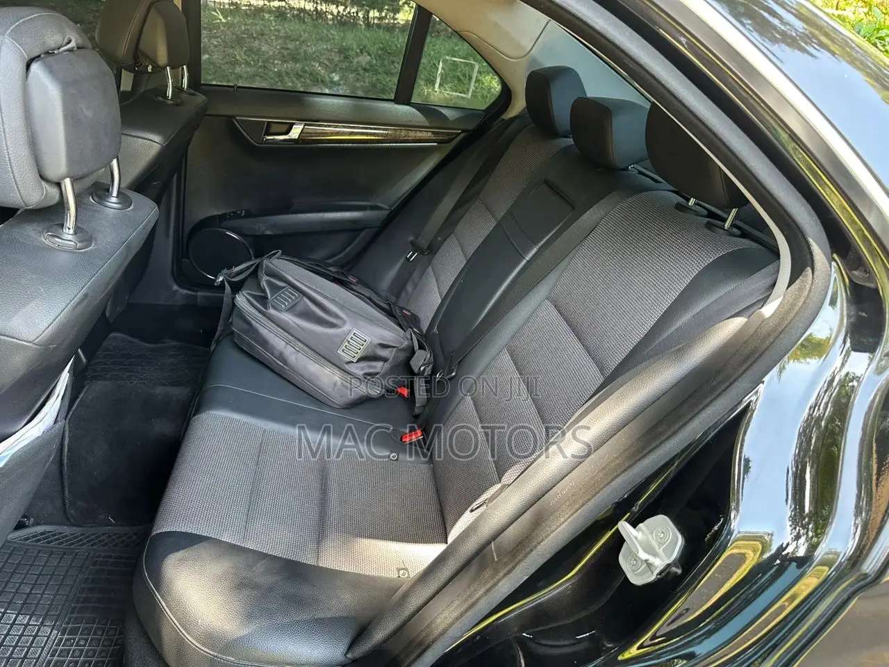 Mercedes-Benz C-Class 2007 Black