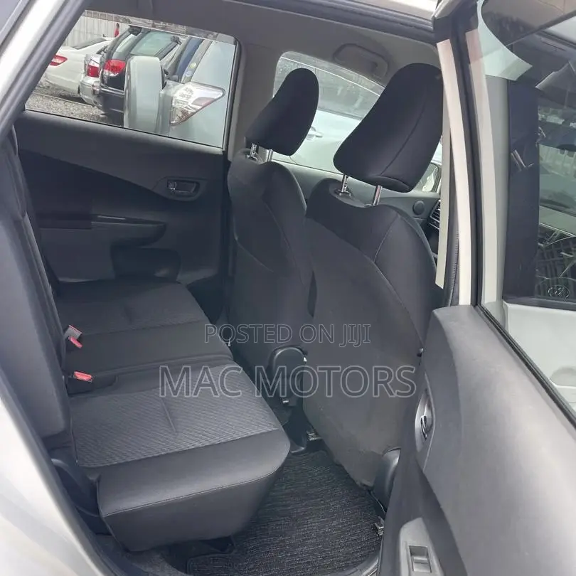 Toyota Ractis 1.5 FWD 2011 White