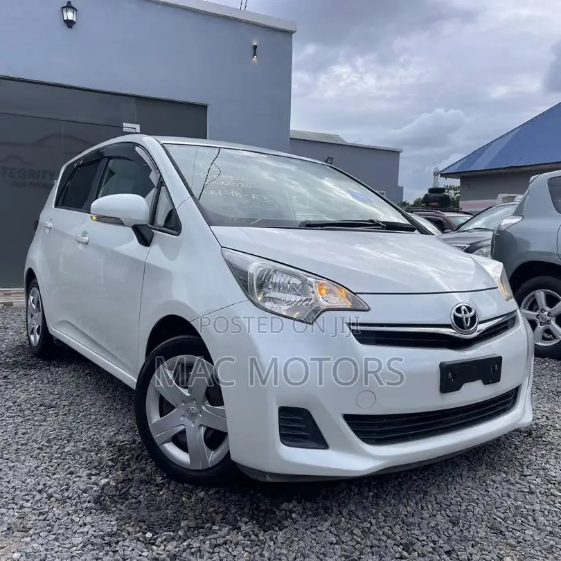 Toyota Ractis 1.5 FWD 2011 White