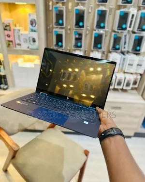 Photo - Laptop HP Dragonfly Folio 8GB Intel Core I5 SSD 256GB