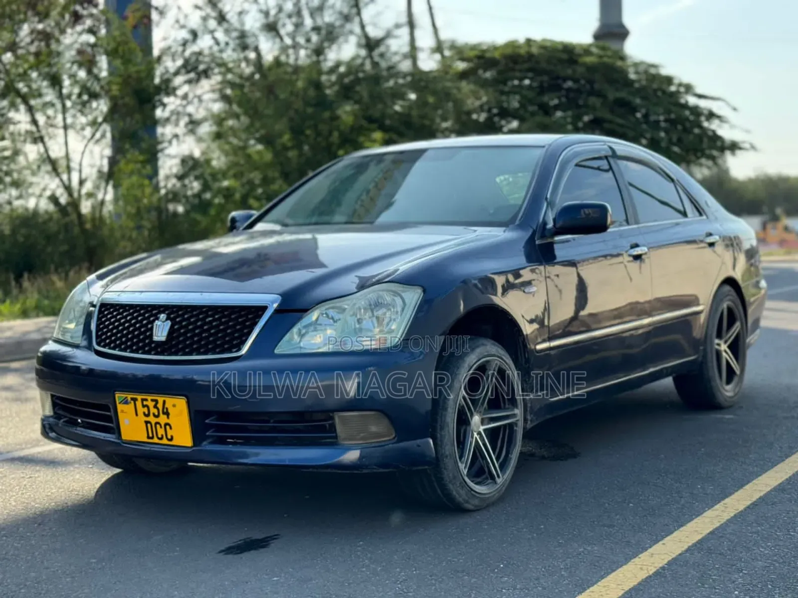 Toyota Crown 2004 Blue