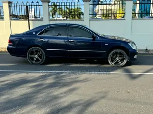 Toyota Crown 2004 Blue