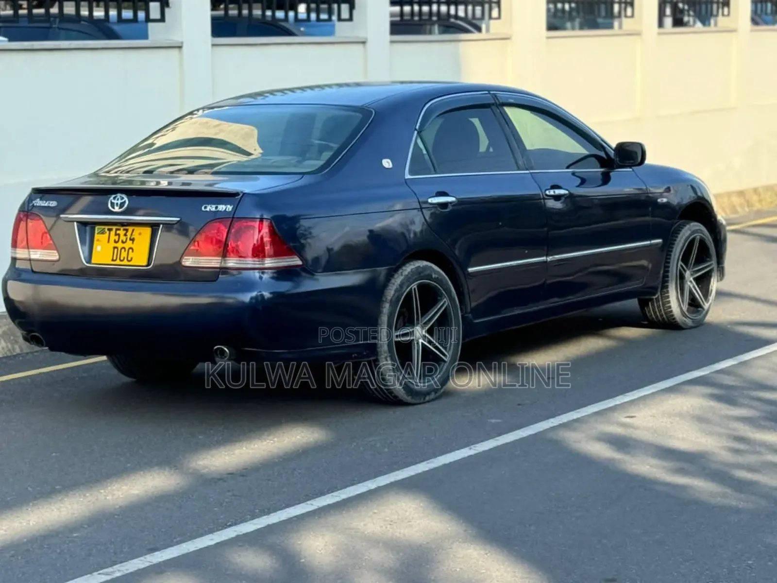 Toyota Crown 2004 Blue