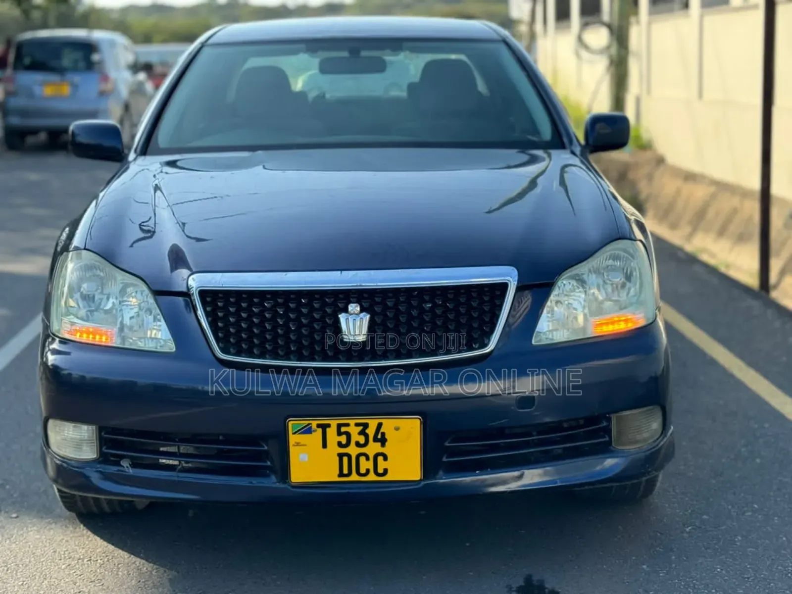 Toyota Crown 2004 Blue