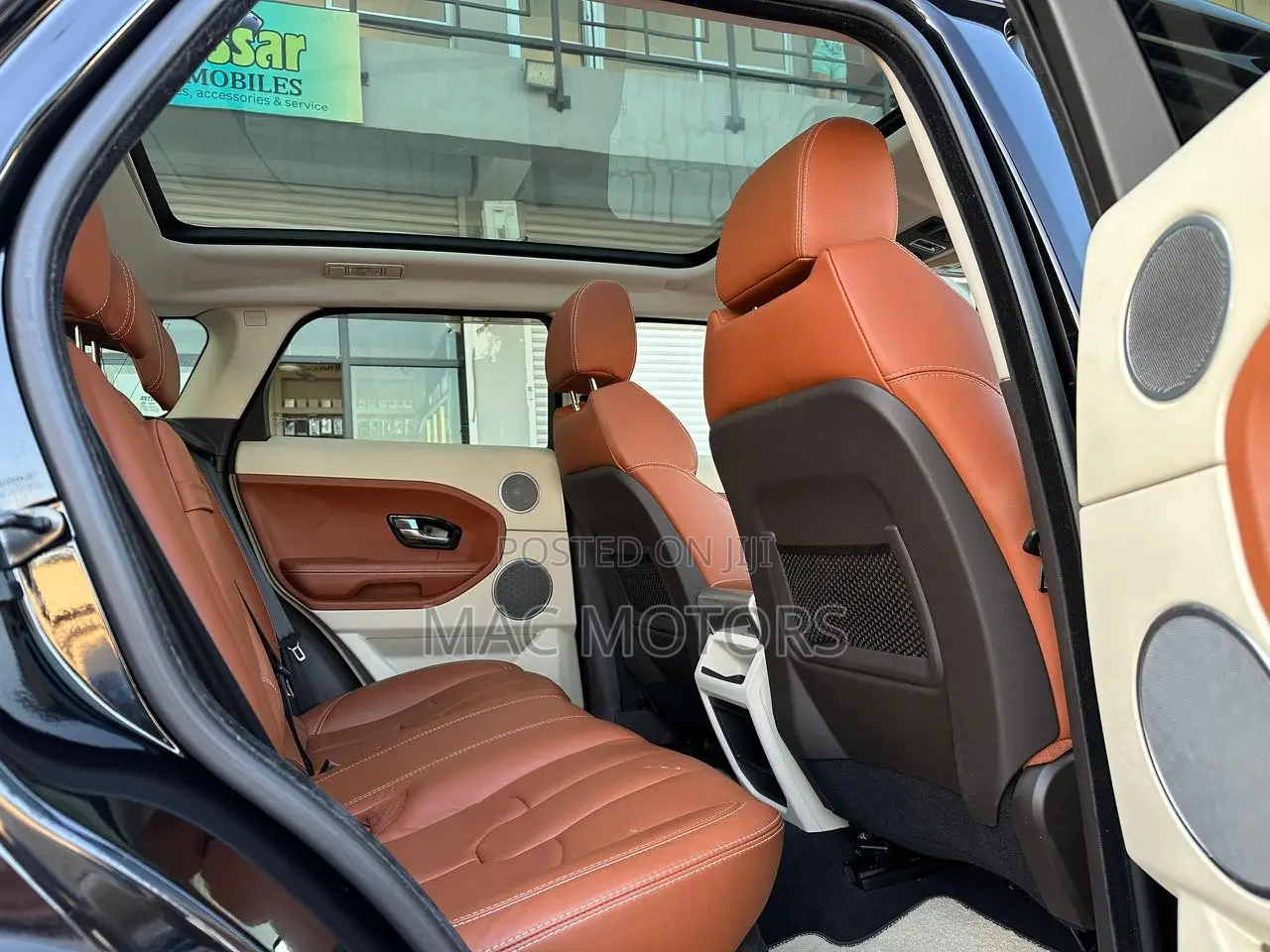 Land Rover Range Rover Evoque Pure AWD 5-Door 2013 Black