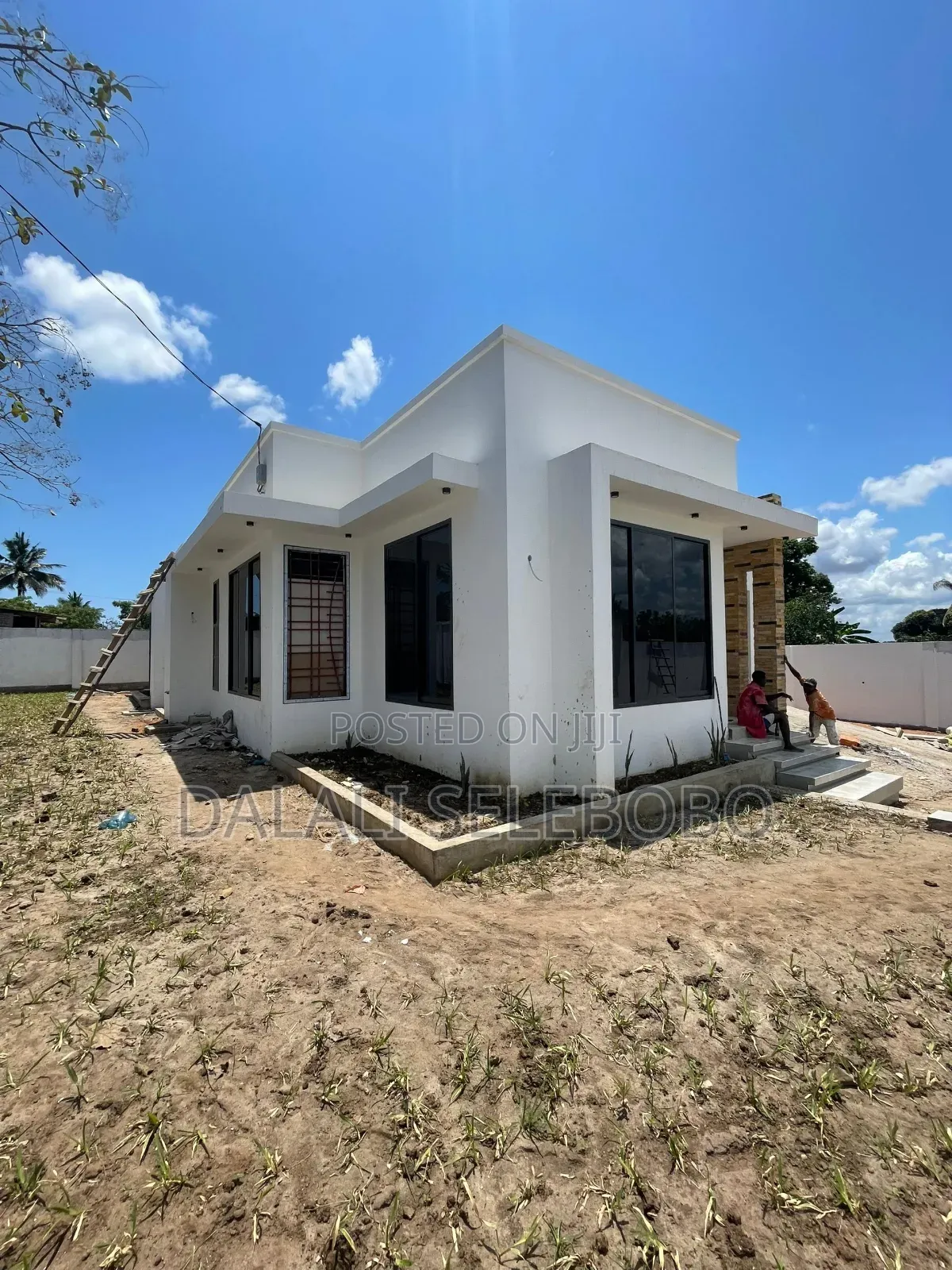 3bdrm Bungalow in Goba Lastanza for sale