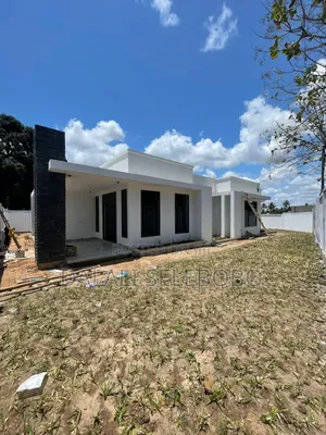 3bdrm Bungalow in Goba Lastanza for sale