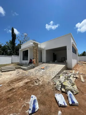 3bdrm Bungalow in Goba Lastanza for sale