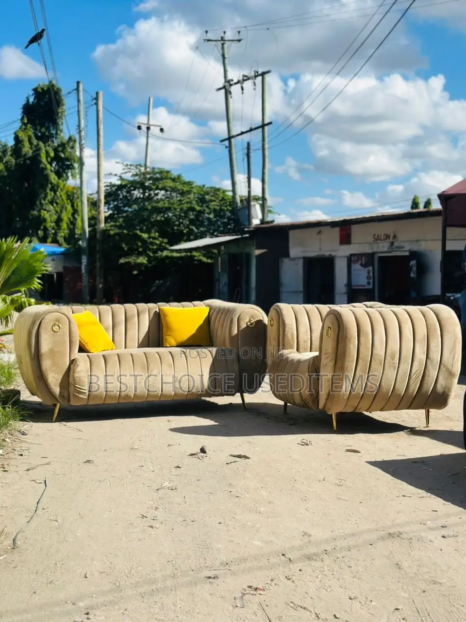 Sofa Zenye Akili Timamu Spring Fibbers Used Clean