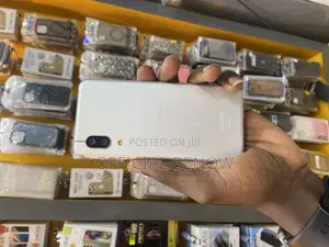 Sharp Aquos Sense 3 SHV45 64 GB Silver