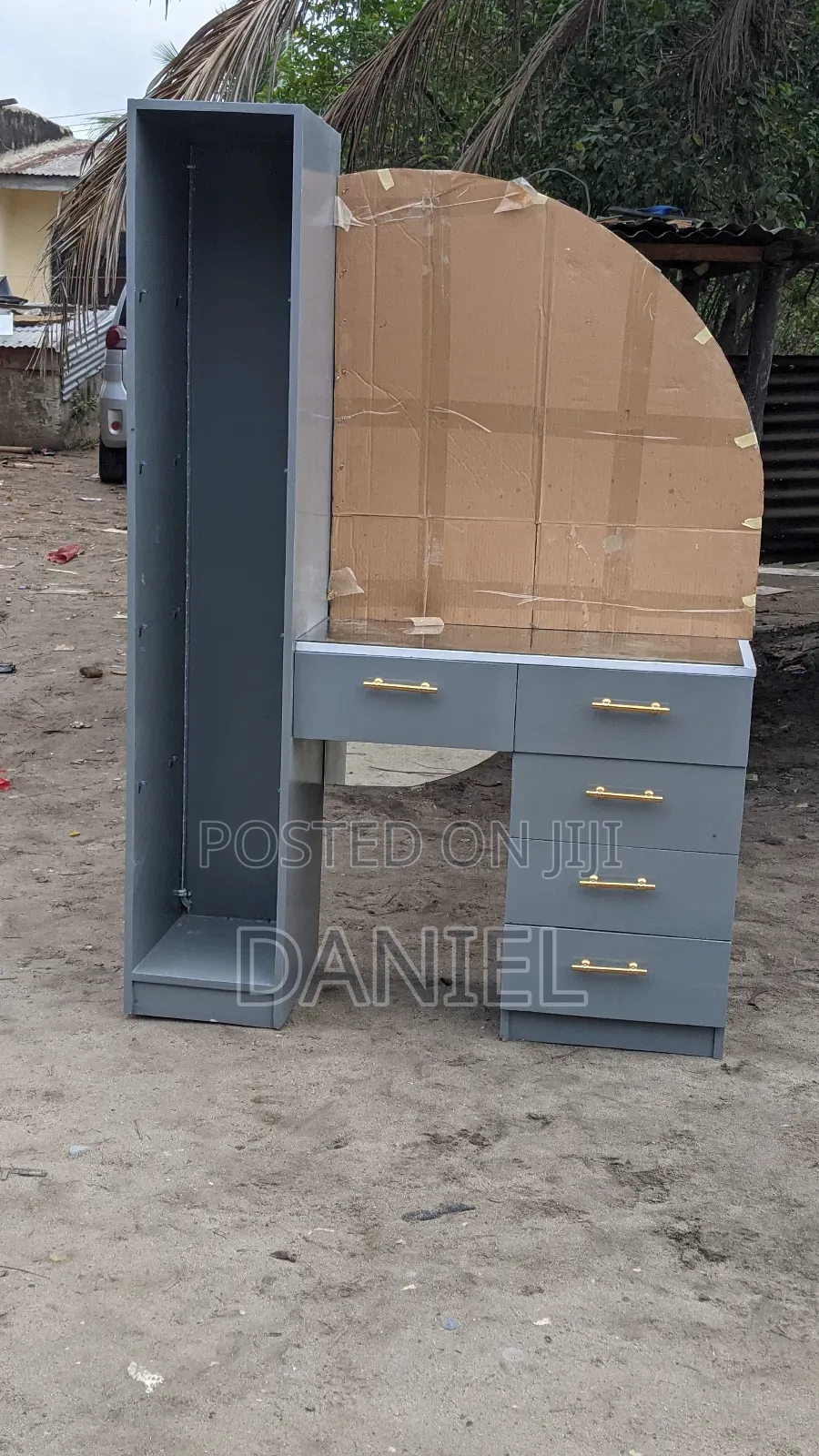 Dressing Table Ya Kioo Rangi Ya Gray Pamoja Na Taa