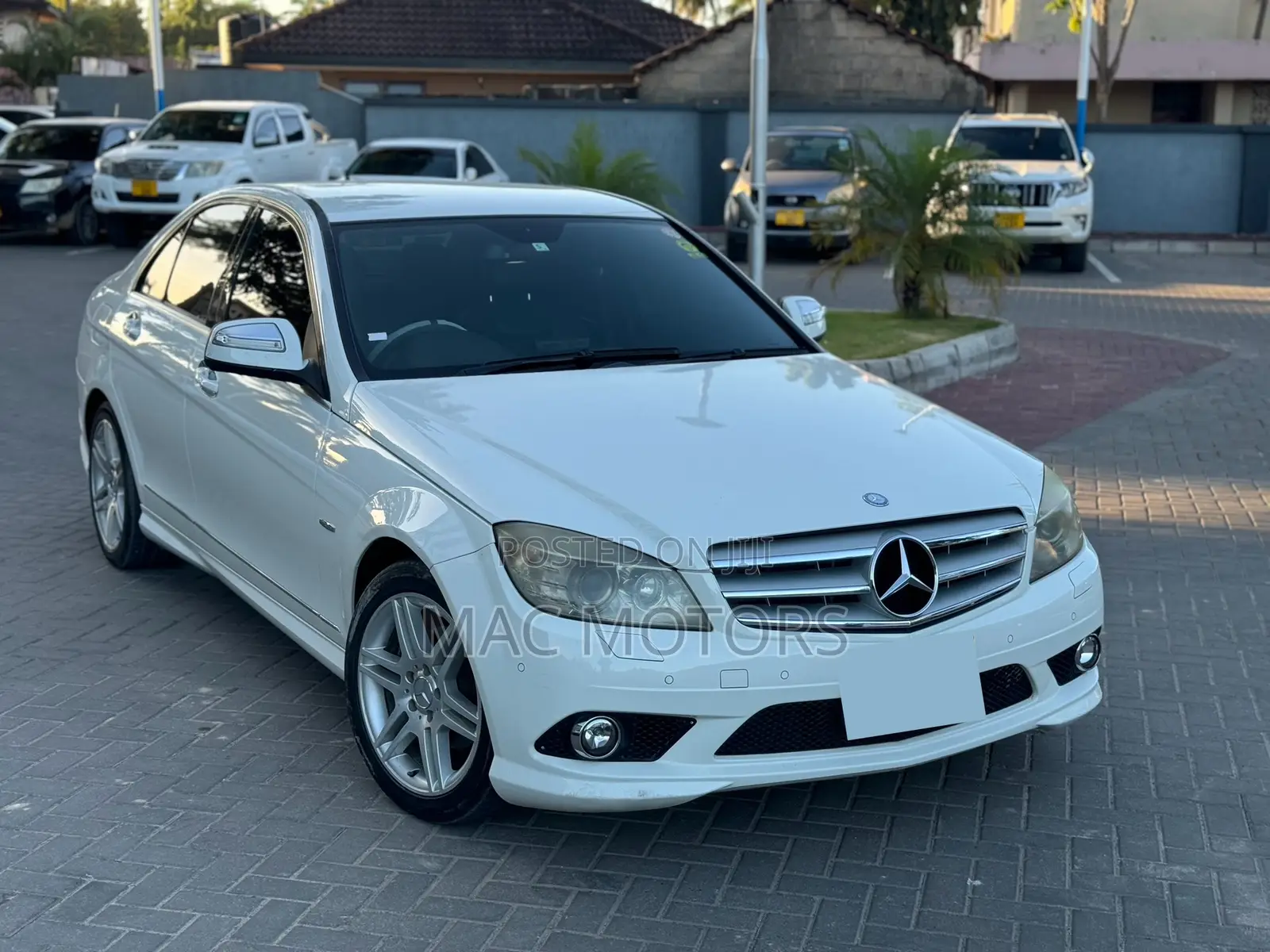 Mercedes-Benz C-Class 2009 White