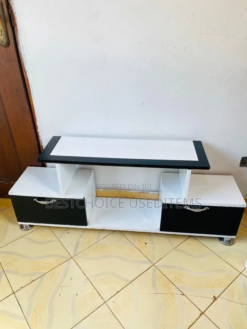 Show Case/ Tv Case