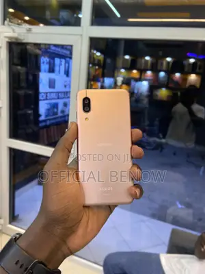 Sharp Aquos Sense 3 SHV45 64 GB Orange