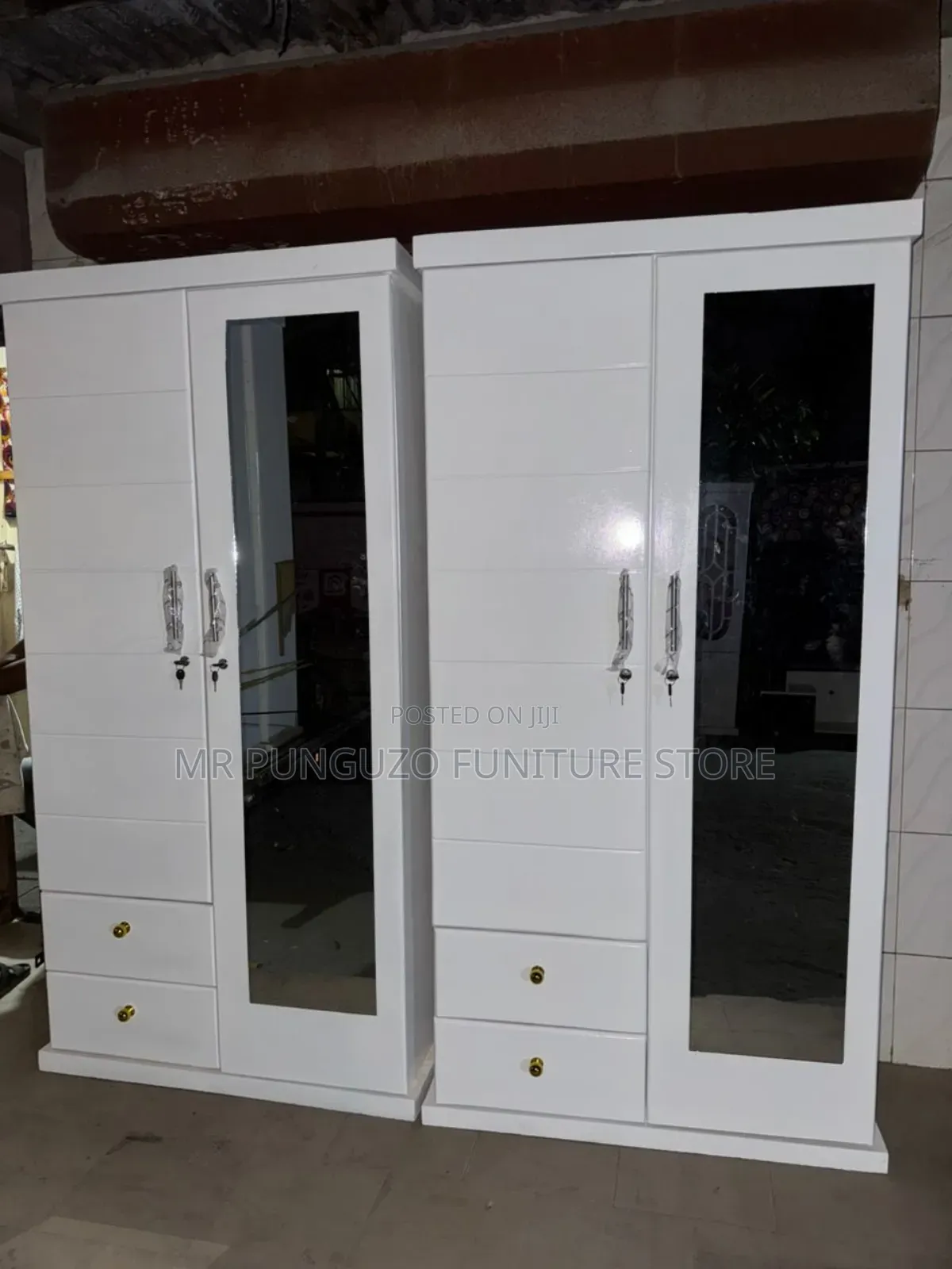Kabati Classic Sana Milango Miwili