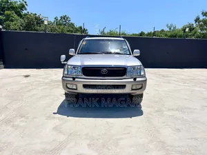 Toyota Land Cruiser 90 Automatic 2001 Gray