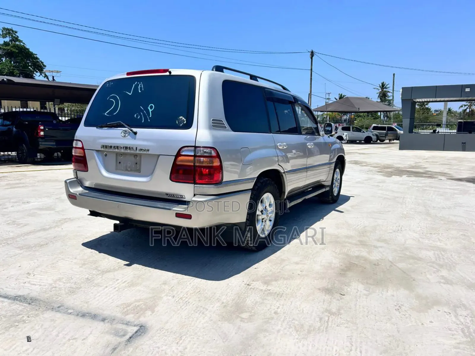 Toyota Land Cruiser 90 Automatic 2001 Gray