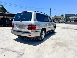 Toyota Land Cruiser 90 Automatic 2001 Gray