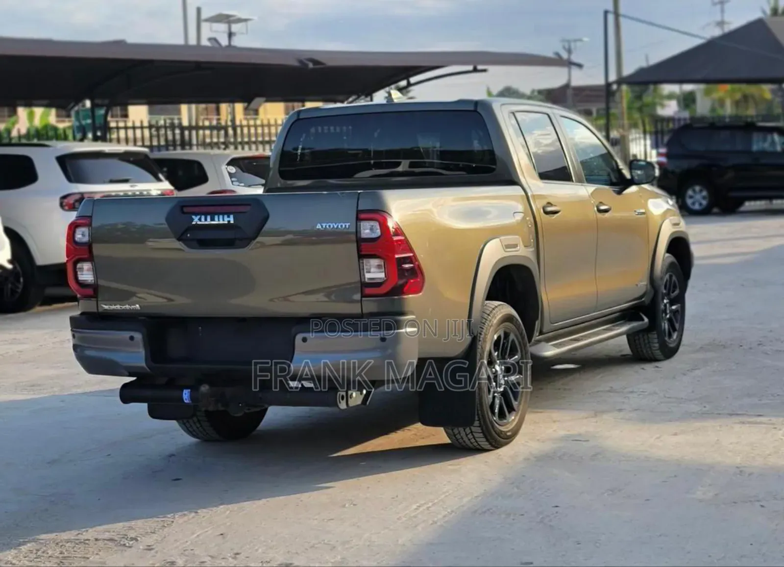 Toyota Hilux 2022 Gray