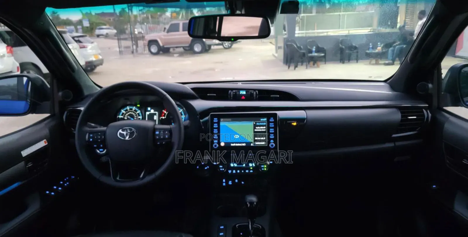 New Toyota Hilux 2023 Blue