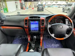 Toyota Land Cruiser 2005 Black