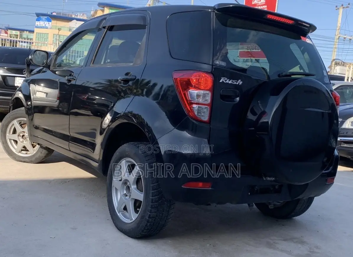 Toyota Rush 1.5 AWD 2007 Black