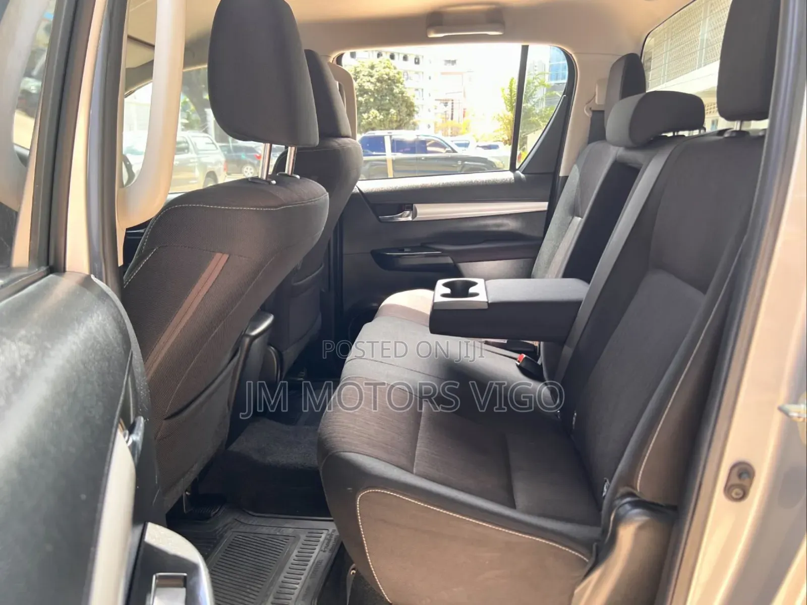 Toyota Hilux 2018 Silver