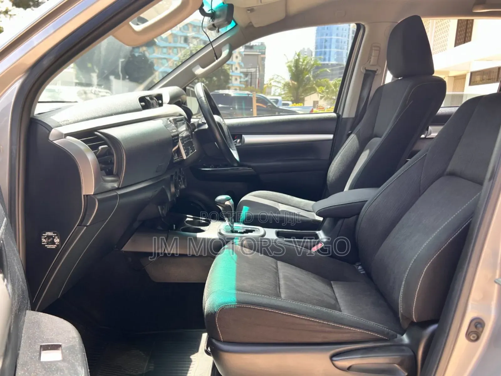 Toyota Hilux 2018 Silver
