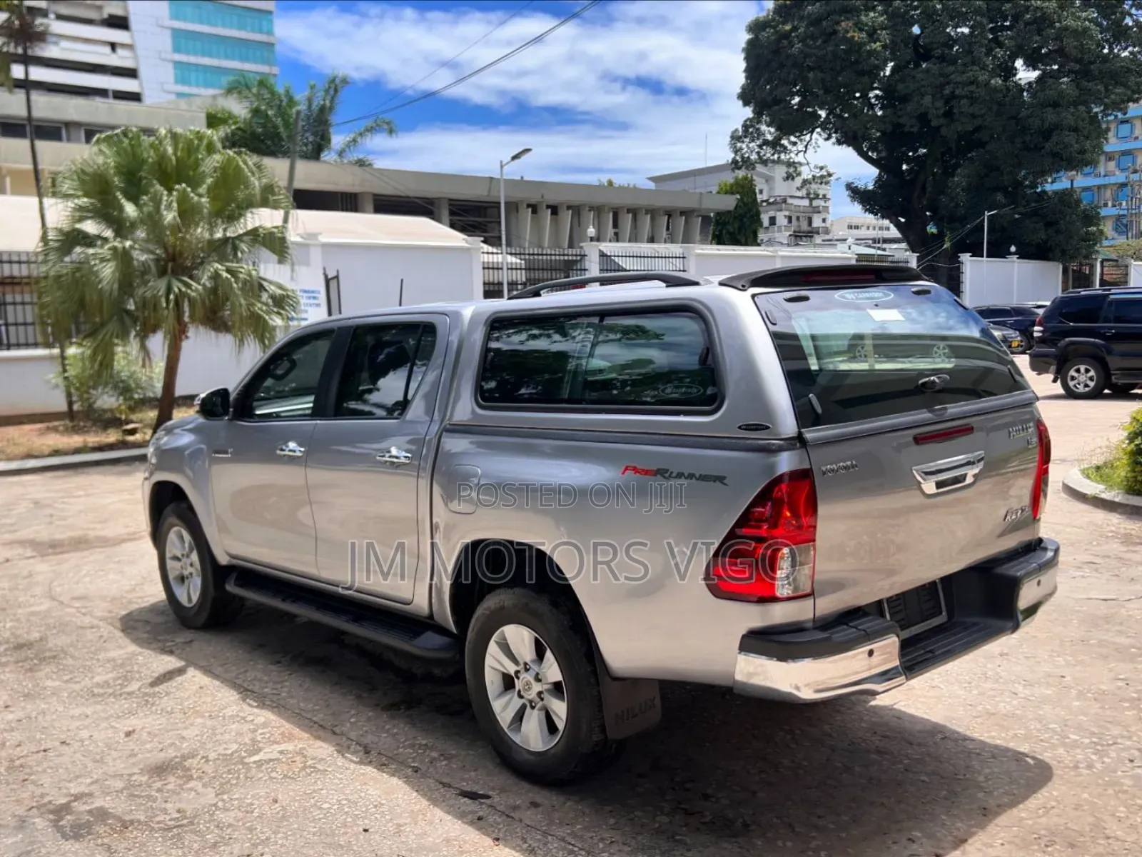 Toyota Hilux 2018 Gray