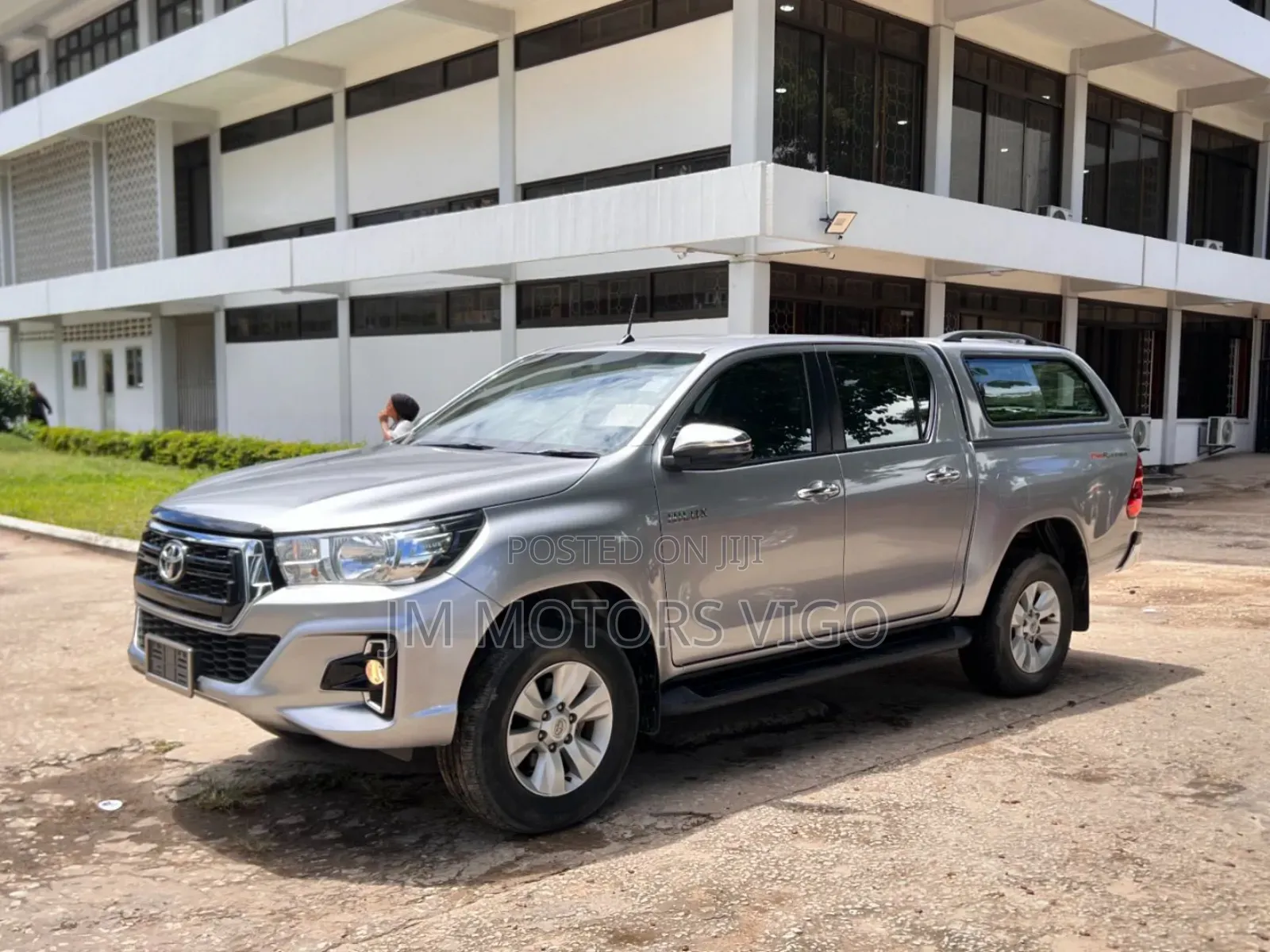 Toyota Hilux 2018 Gray