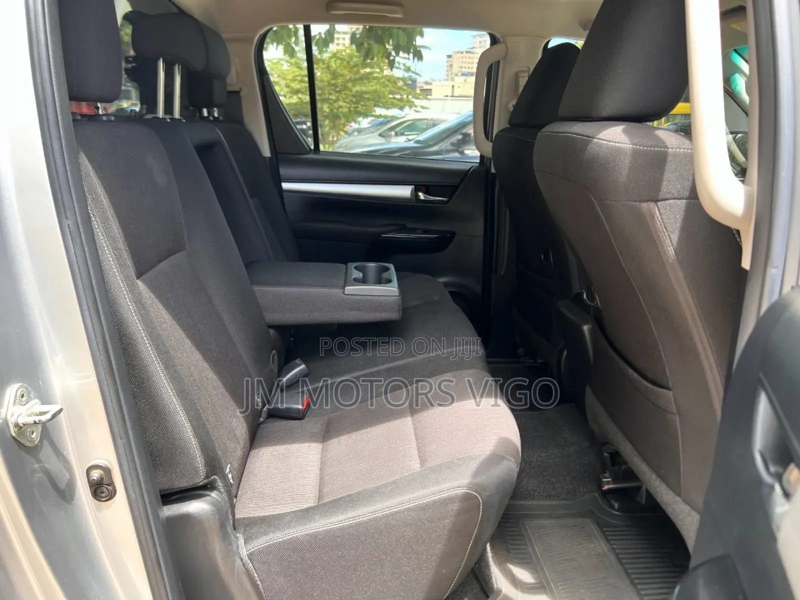 Toyota Hilux 2018 Gray