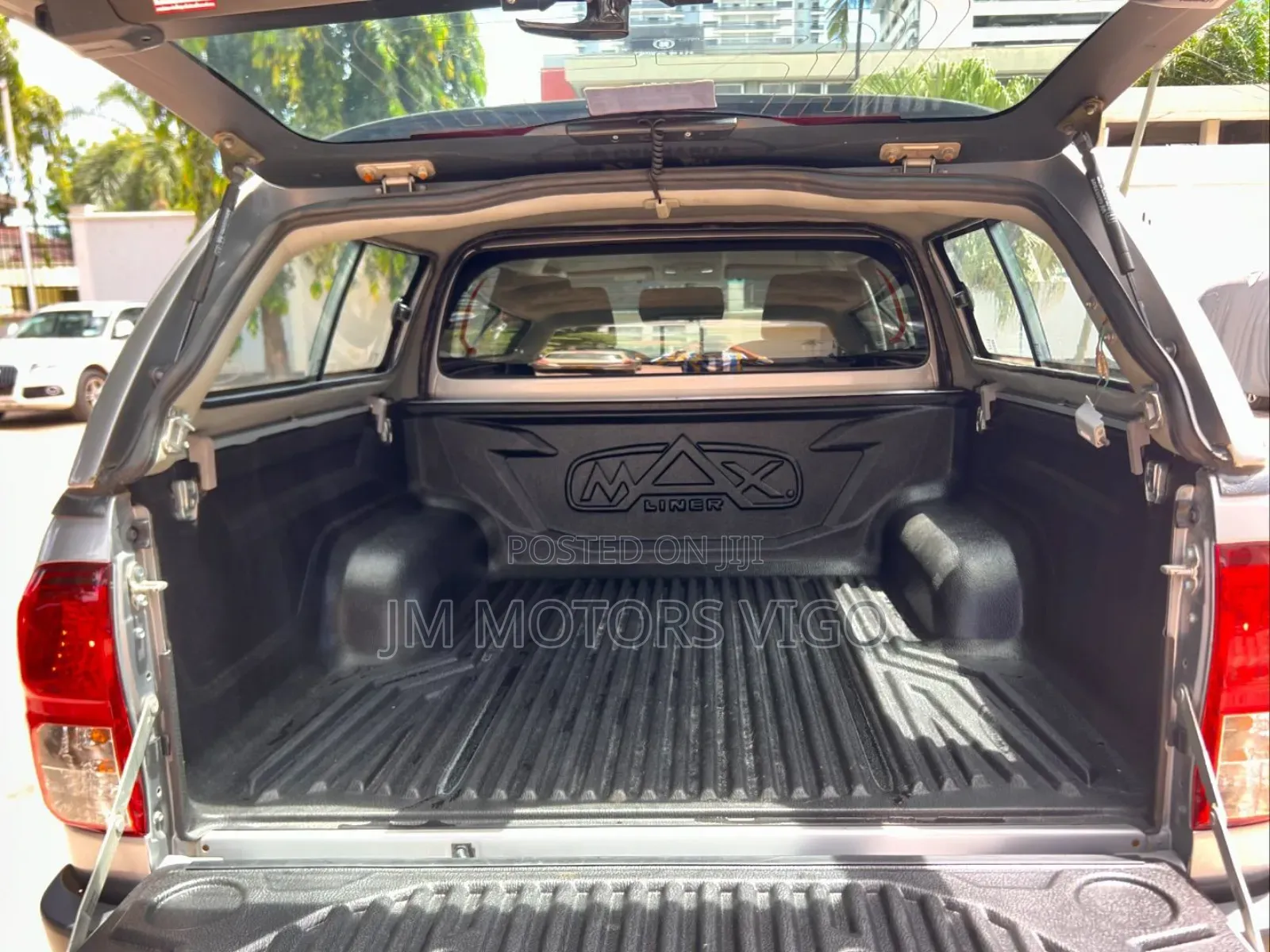 Toyota Hilux 2018 Gray