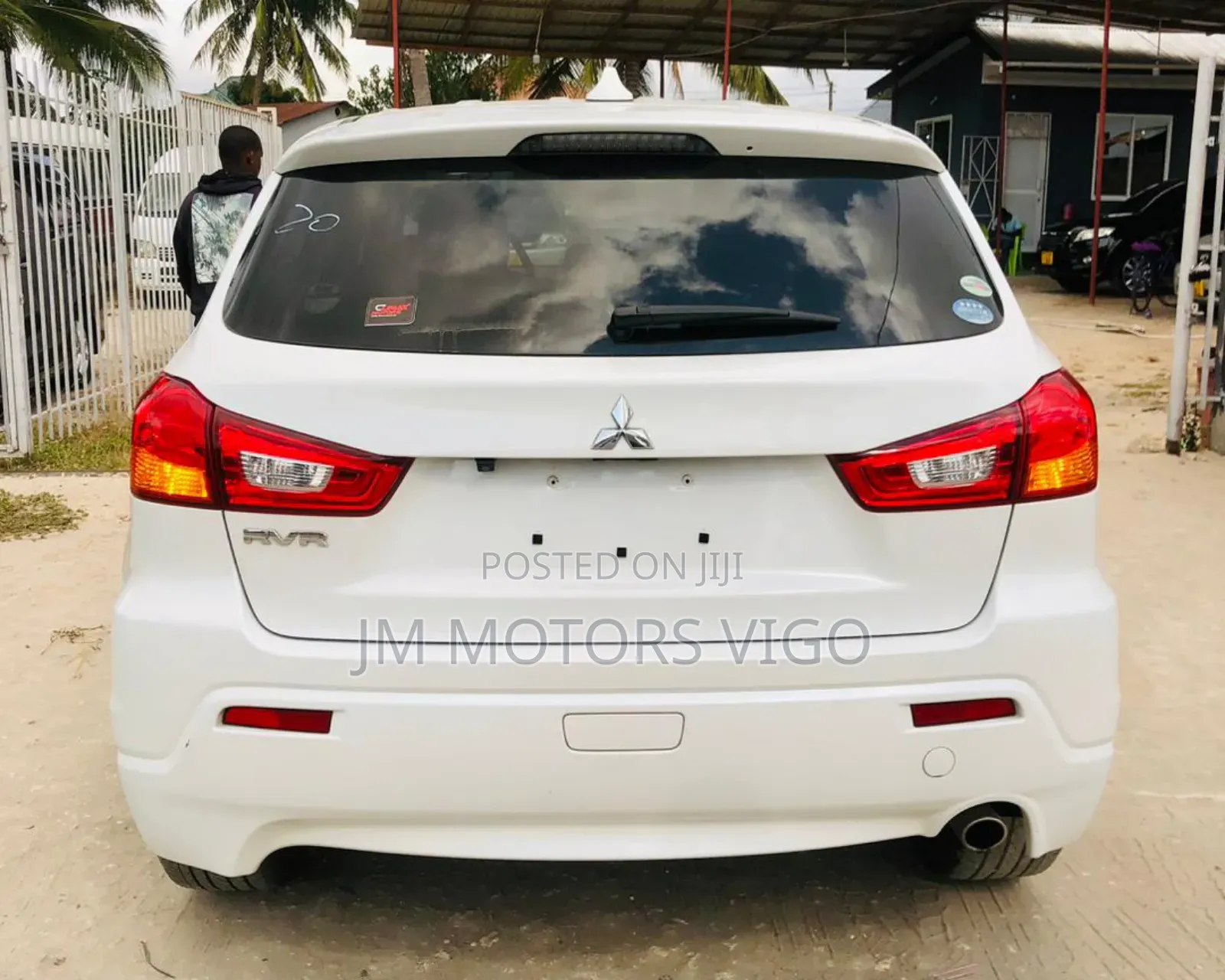Mitsubishi RVR 2010 White